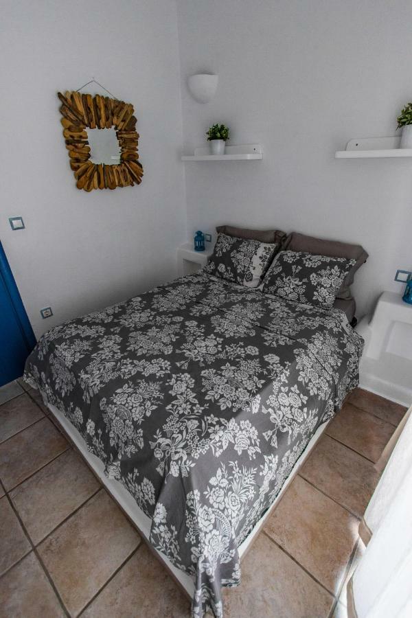 Casa Bianca Apartment Antiparos Town Екстериор снимка